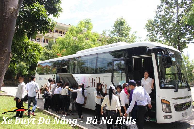 Xe buýt từ Đà Nẵng đi Bà Nà Hill