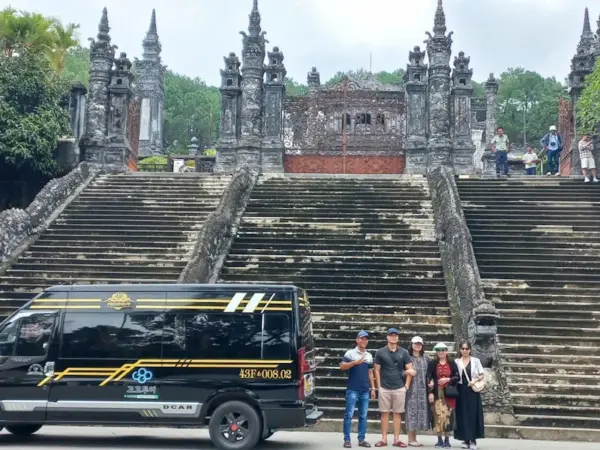 Thuê xe 16 chỗ Limousine Đà Nẵng đi Huế