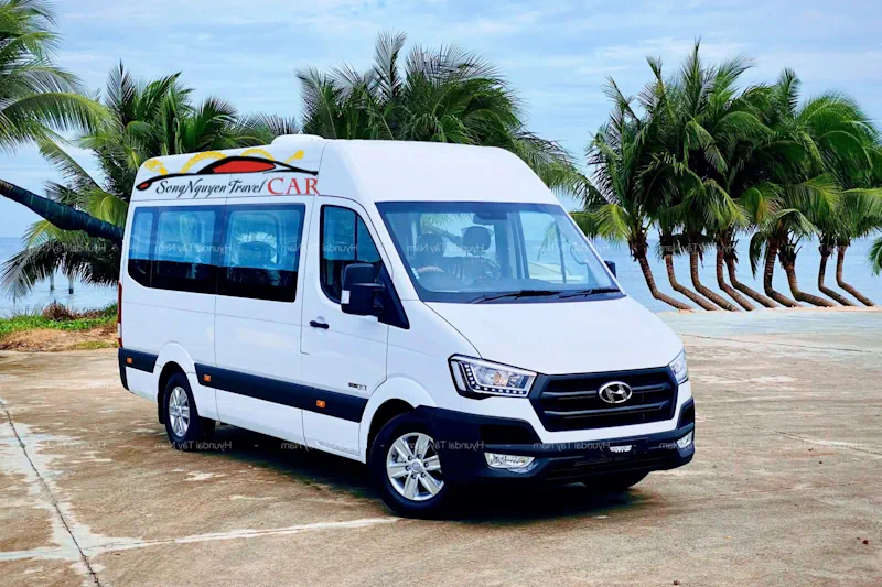 Xe 16 chỗ rộng rãi nhất - Huynda Solati