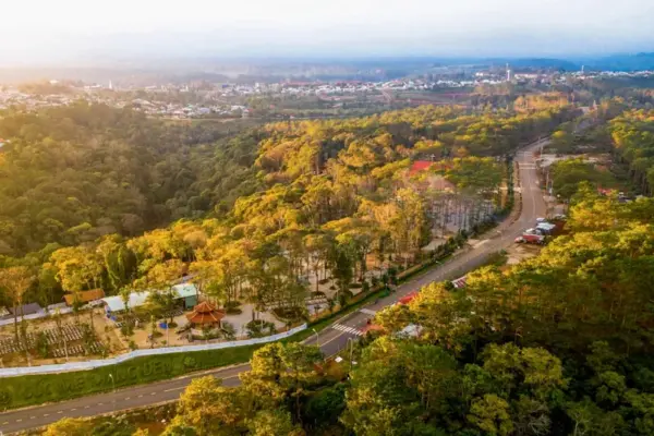 Khu du lịch sinh thái Măng Đen